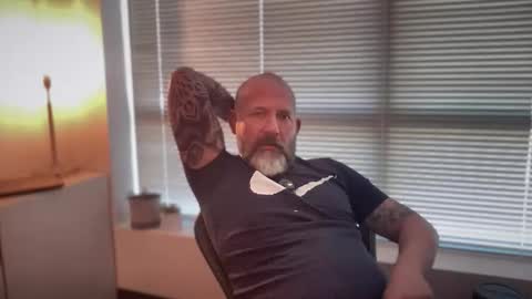 fuckadilf online show from May 3, 2:55 pm