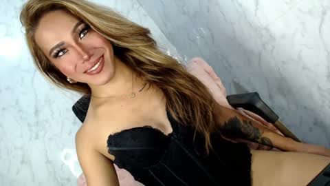 sweetyJENNY online show from August 9, 11:55 am