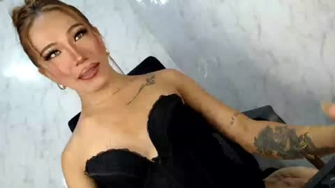 sweetyJENNY online show from August 11, 1:24 pm