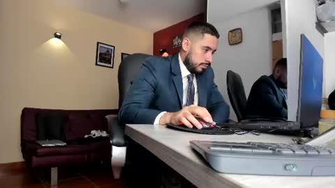 SERGIO THE SEX LAWYER online show from August 5, 5:16 am