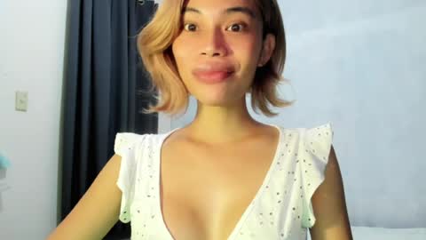 fuckingsexy143 online show from August 12, 7:33 am