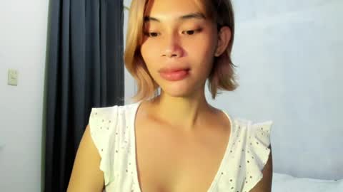fuckingsexy143 online show from August 12, 6:43 pm