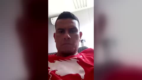 fugaz75 online show from August 9, 2:40 pm