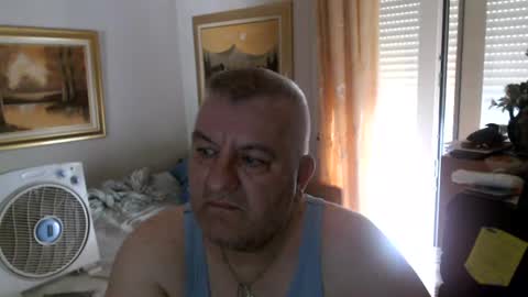 fukingcrazy online show from August 1, 8:31 am
