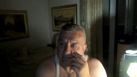 fukingcrazy online show from August 7, 9:37 pm