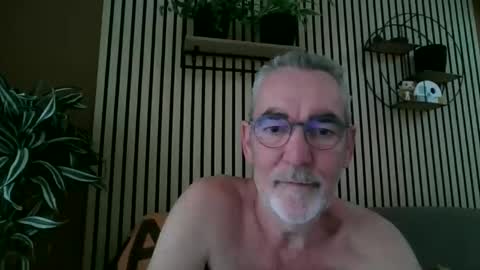 fun4couples online show from June 4, 6:56 pm