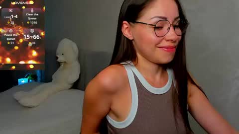 fun__nd__bun online show from August 6, 3:00 pm