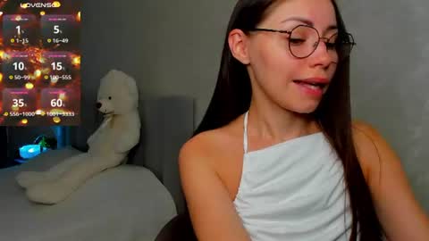 fun__nd__bun online show from August 8, 3:39 am