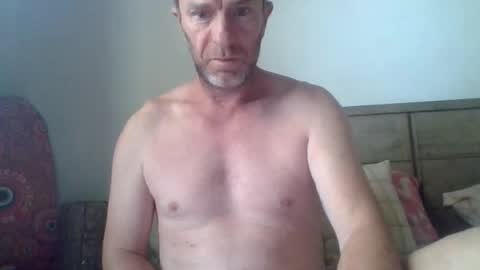 funaussieguy80 online show from August 6, 12:31 am
