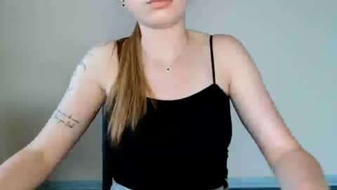 Emma online show from August 4, 2:36 pm