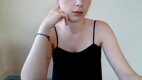 Emma online show from August 6, 11:20 am