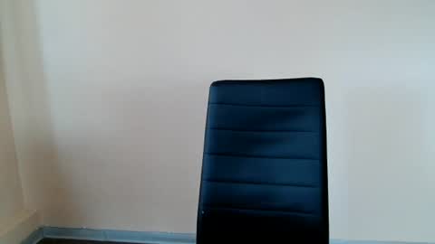 Emma online show from August 8, 11:21 am