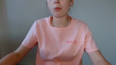 Emma online show from August 13, 2:09 pm