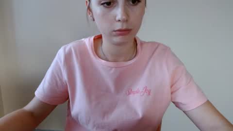Emma online show from August 13, 3:15 pm