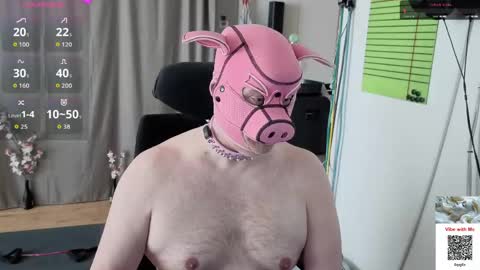 Piggy online show from May 5, 2:40 pm