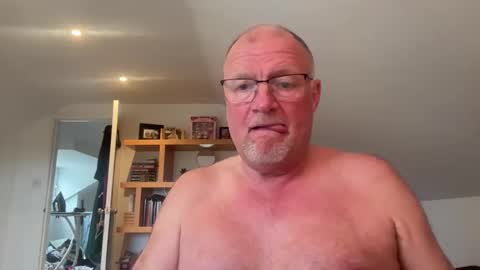 funtime88888 online show from April 15, 3:52 pm