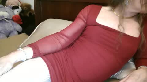 Jessie Love online show from March 8, 12:01 pm
