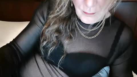 Jessie Love online show from March 21, 10:40 am