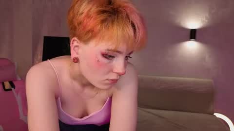 Angie online show from September 9, 9:28 am