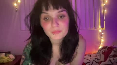 fw_gigii online show from July 24, 7:33 am