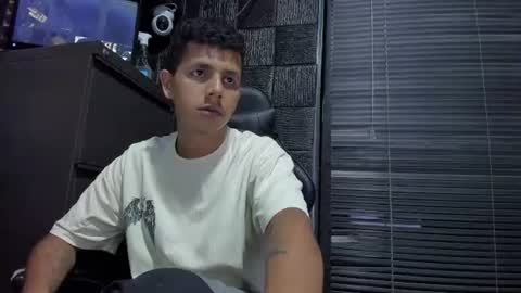 g_lincoln online show from August 1, 1:22 am