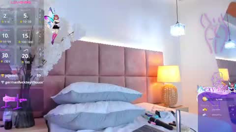 gabbiebenson online show from August 13, 8:01 pm