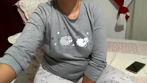 gaby  layla online show from August 6, 1:48 am