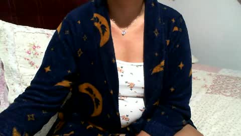 gaby  layla online show from August 7, 9:15 pm
