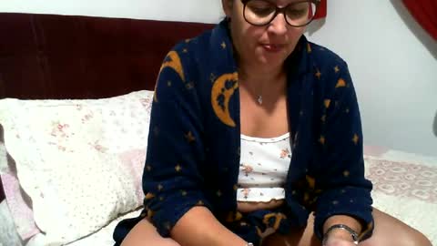 gaby  layla online show from August 7, 11:38 pm