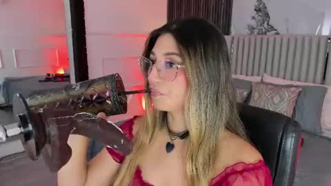 Gabriela Kassi online show from August 22, 12:00 pm