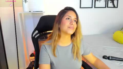 Gabriella online show from July 16, 11:37 pm