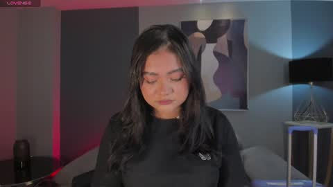 gabriellalee_ online show from August 1, 11:27 am