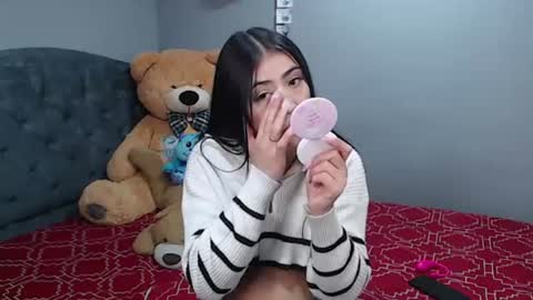gaby_foz online show from July 19, 9:33 am