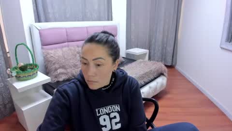 gabriela online show from August 10, 6:20 pm