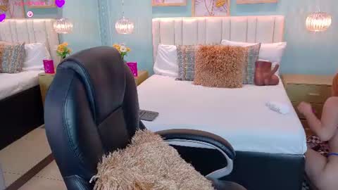 Gaby  online show from August 5, 3:15 am