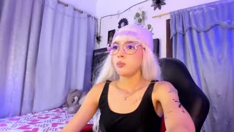 GabySmiith online show from August 4, 2:03 pm