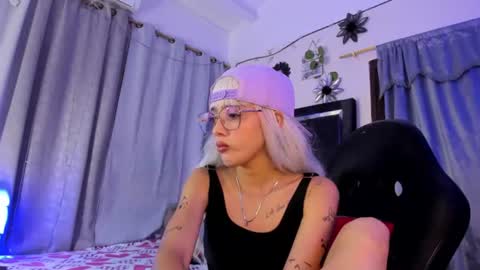 GabySmiith online show from August 4, 5:21 pm