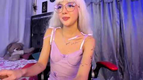 GabySmiith online show from August 10, 4:30 pm