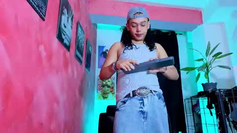 Gael Conner online show from May 2, 3:22 am