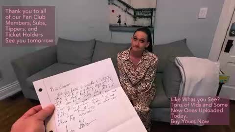 Rhi Connor  online show from August 10, 1:18 am