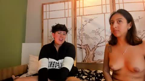 gaia_n_nix online show from August 16, 4:27 am