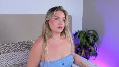 Gaia Baker  online show from July 9, 3:39 pm