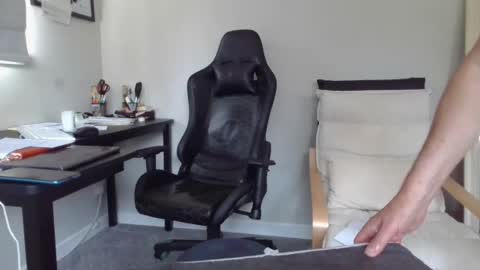 garry6150430 online show from August 13, 1:03 pm