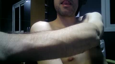gauchors21 online show from April 15, 2:40 am