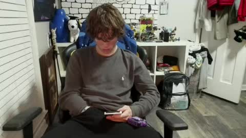 gavatr0n online show from June 15, 3:04 am