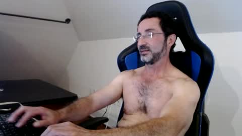 gbrlkndr online show from July 27, 9:53 pm
