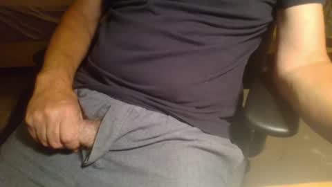 Geegee Fernandez online show from August 17, 8:08 am