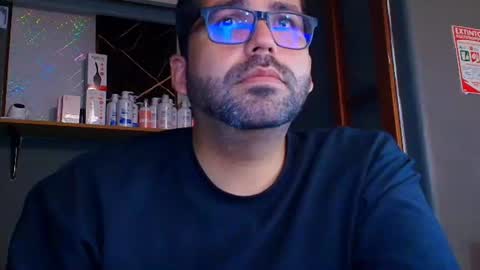 geeklatin88 online show from July 12, 8:42 am
