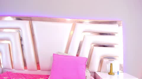 Delicious Curvy online show from July 11, 6:03 pm