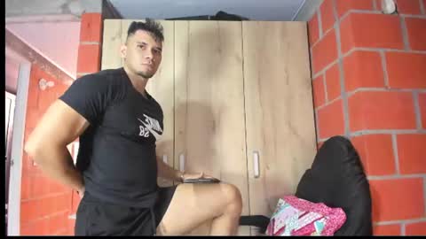 gendersonfit online show from August 3, 9:44 pm